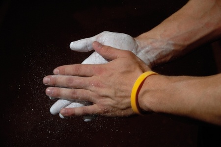 Male gymnasts hands