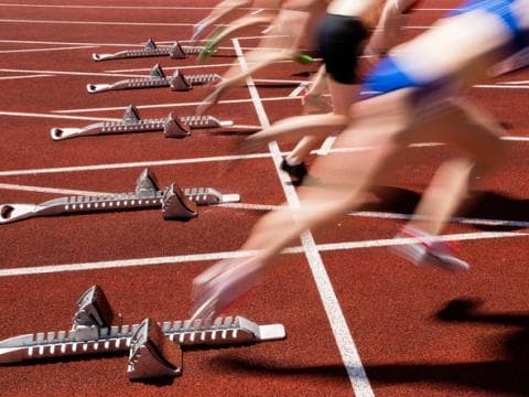 Sprinters-leave-a-starting-block