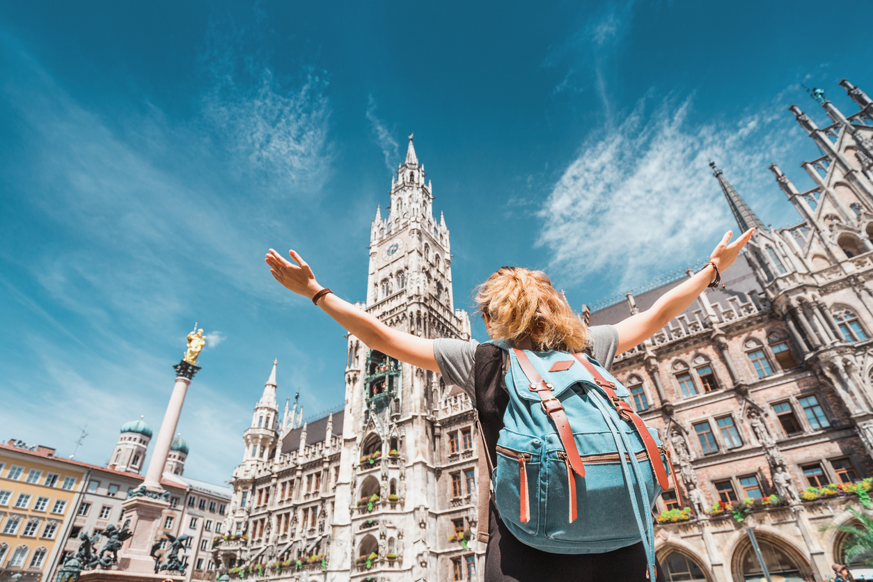 Student looking happy that she's arrived in Munich