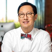 Santa Ono's avatar