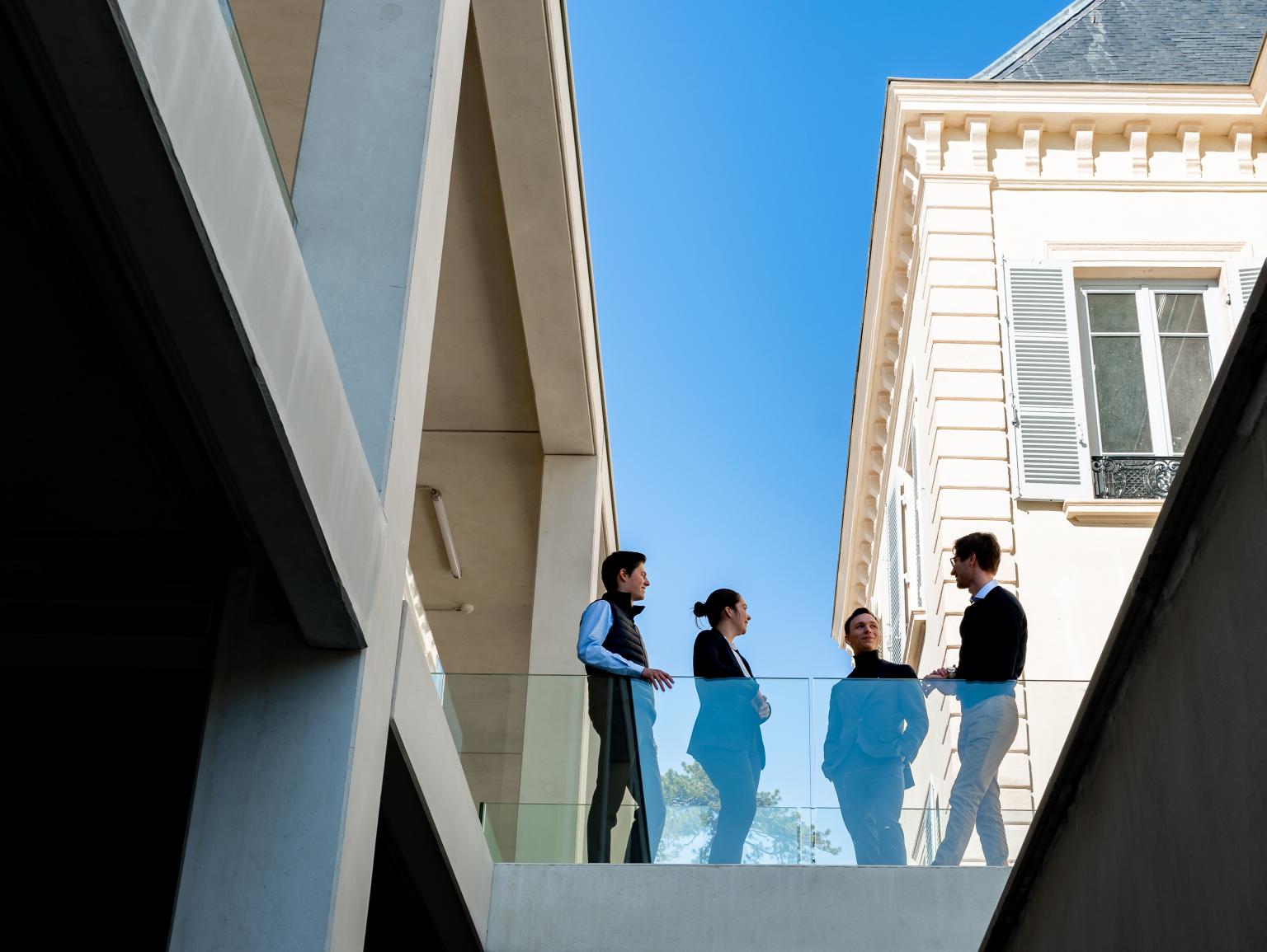 F-Shooting-Brochure-Foodisterie-Roseraie-etudiant2