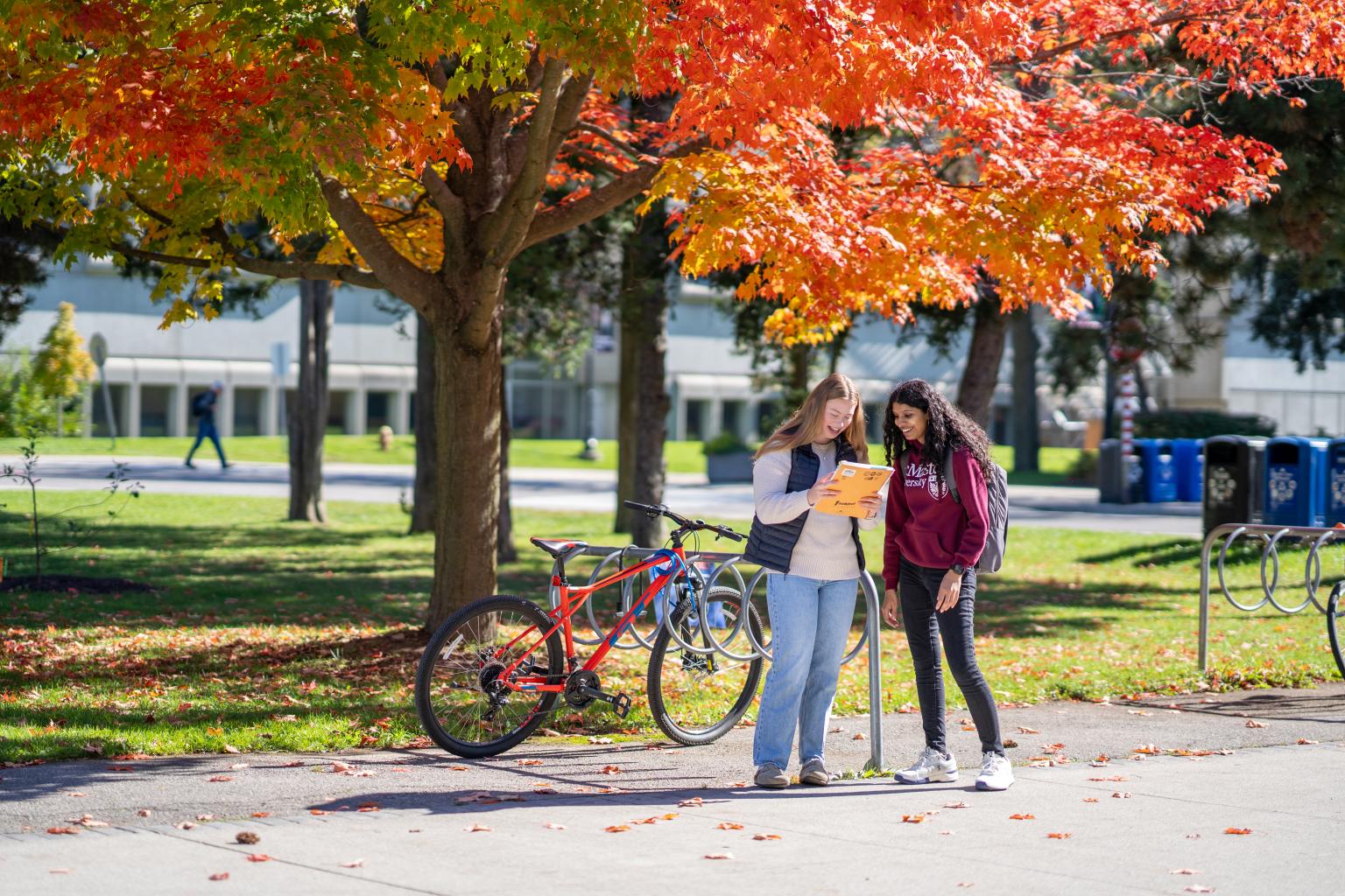 McMaster Campus Students Outside_16.jpg