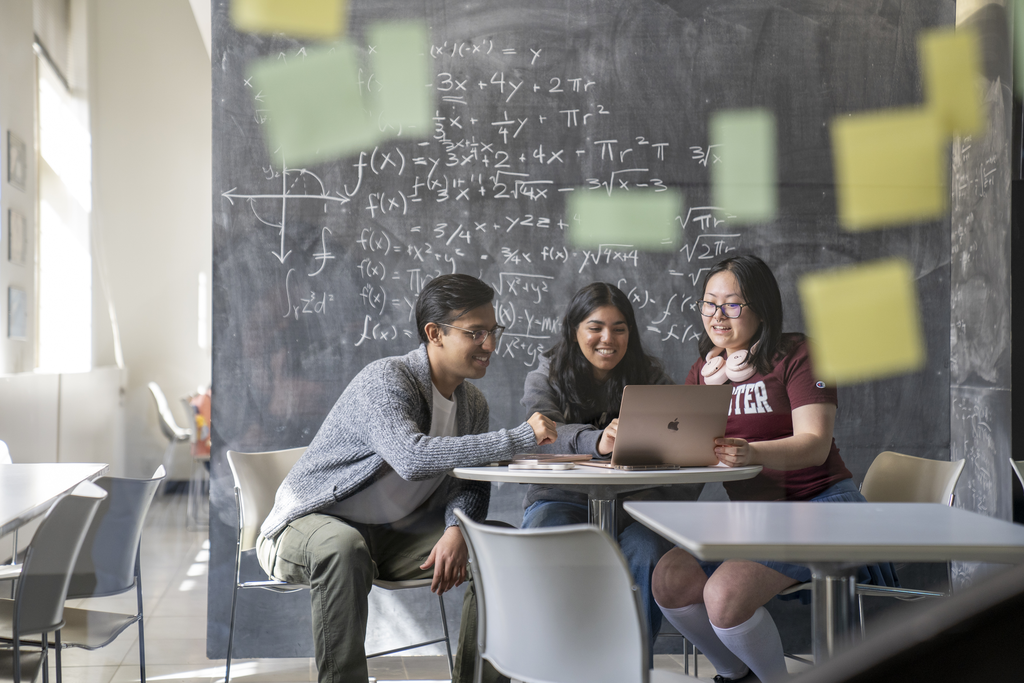 McMaster Students at MathCafe_4.png