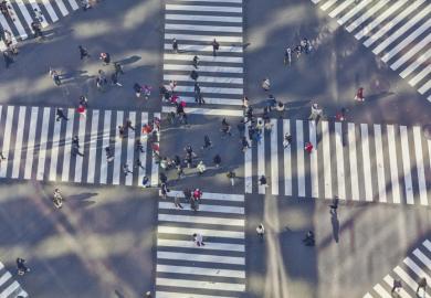 Intersecting pedestrian crossings