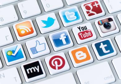 Social media, twitter, facebook, share, viral