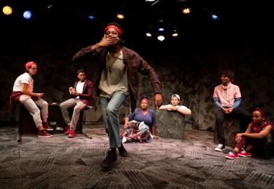 Sizwesandile Mnisi and the rest of the cast of The Fall.