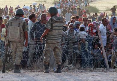 Turkish soldiers stand guard, Suruc, Sanliurfa province