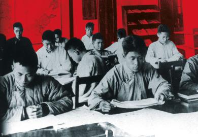 University students of Nanking University, study in the Severence Hall Reading Room as a metaphor for re-examine Western universities’ pasts, but not their academic values