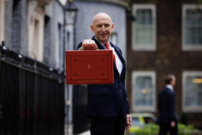 Budget: longer graduate visas at ‘high compliance’ universities