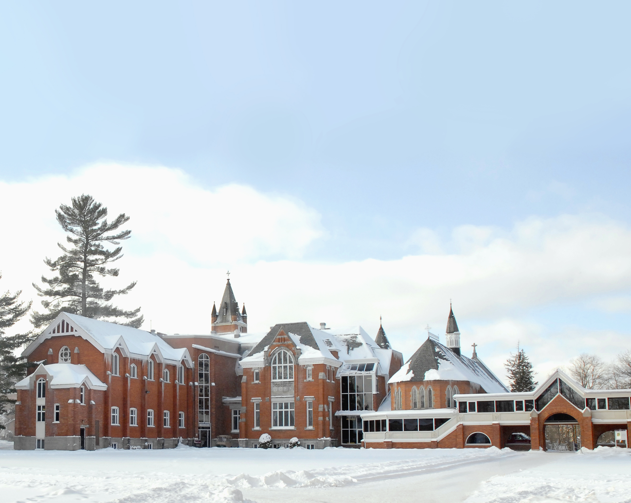 Bishops University - most beautiful universities in Canada