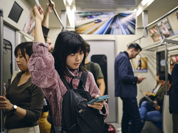 Weak yen ‘driving decline’ in number of Japanese studying abroad