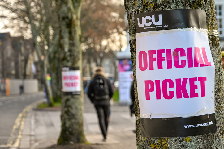 UCU threatens strikes over Oxford Brookes cuts - Vimarsana News