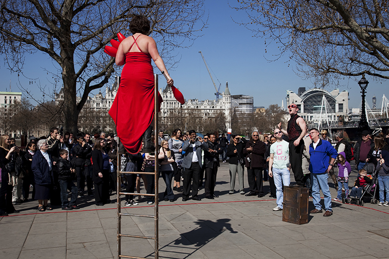 Higher pay rises agreed at universities outside national award