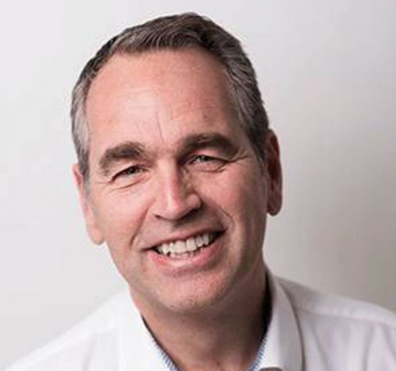 Lee Elliot Major Lee Elliot Major