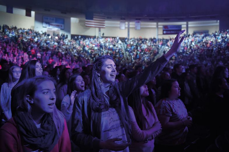 religious-crowd religious-crowd