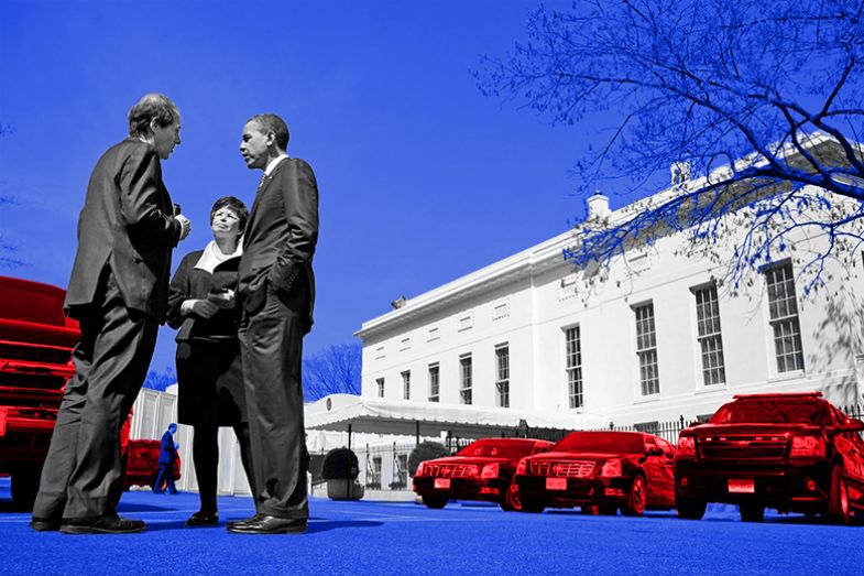 President Barack Obama talks with Cass Sunstein, Office of Information and Regulatory Affairs Administrator, between the West Wing of the White House and the Eisenhower Executive Office Building, 7 April, 2011