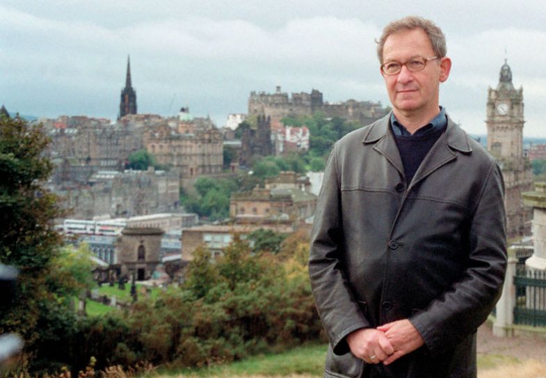  Simon Schama in Edinburgh filming his programme as described in the article