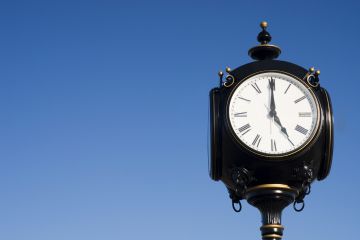 5 o'clock clock 5 o'clock clock