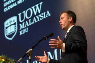 Dan Tehan UOW Malaysia KDU