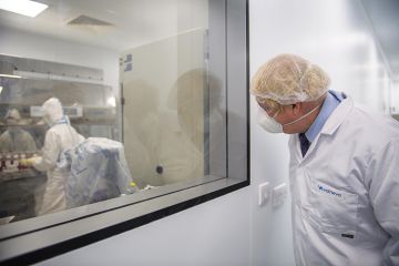 Boris Johnson wearing PPE Boris Johnson wearing PPE