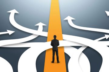 Businessperson changing direction (concept illustration) Businessperson changing direction (concept illustration)