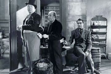 Money changing hands