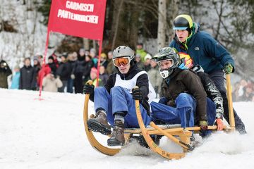 Competitive sledging