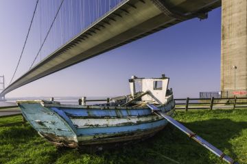 Derelict boat in Hull