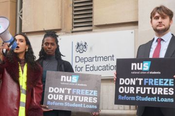 National Union of Students presents petition over weekend maintenance loans to Department for Education