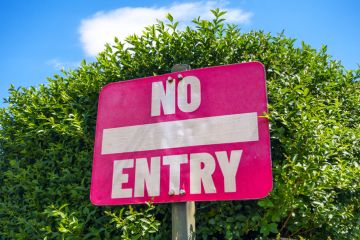 'No Entry' sign 'No Entry' sign