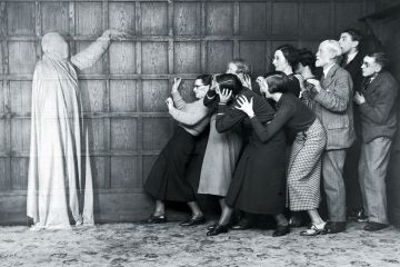 ghost-crowd ghost-crowd