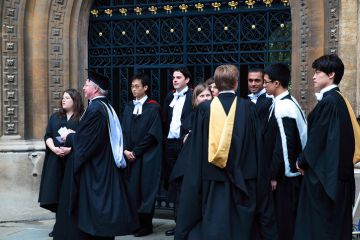 Graduates at Cambridge University Graduates at Cambridge University