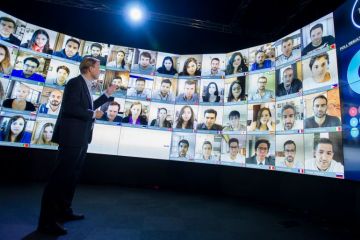 Martin Boehm speaking in the Wow Room, IE Business School, IE University