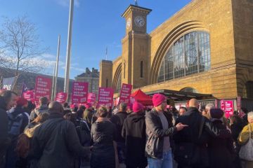 UCU campaigners at King's Cross station UCU campaigners at King's Cross station