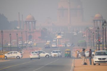 New Delhi covered in heavy smog. New Delhi covered in heavy smog.