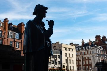 Statue of Sherlock Holmes Statue of Sherlock Holmes