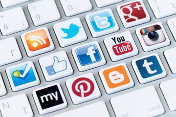 Social media, twitter, facebook, share, viral