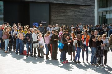 People waiting to see the Mayor of London office at open public day.
