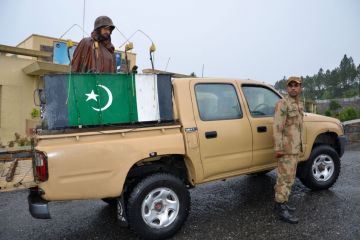Pakistani soldiers on patrol in the Swat valley