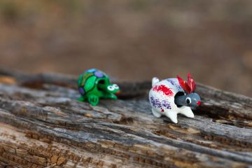 istock hare and tortoise Hare and tortoise bobblehead toys