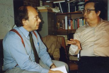 Jonathan Mirsky speaking to Fang Lizhi