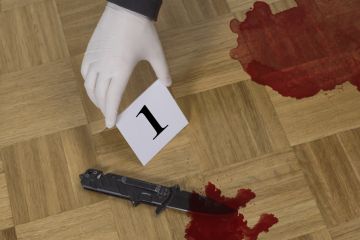 murder knife blood