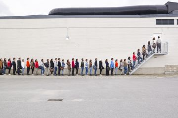 Long queue Long queue