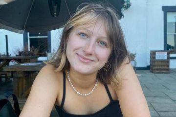 Maia Schroder-Lewis Maia Schroder-Lewis