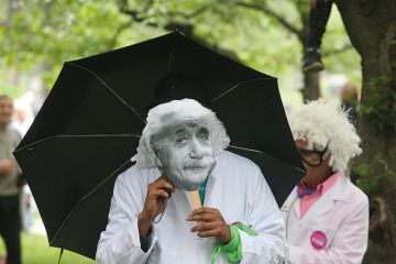 Einstein mask