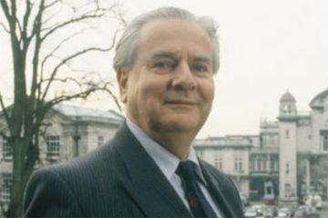 Obituary: Aubrey Trotman-Dickenson, 1926-2016 Obituary: Aubrey Trotman-Dickenson, 1926-2016