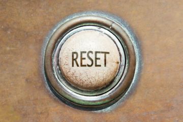 Old-fashioned 'Reset' button Old-fashioned 'Reset' button