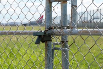 One of the gates of Sydney Kingsford-Smith Airport One of the gates of Sydney Kingsford-Smith Airport