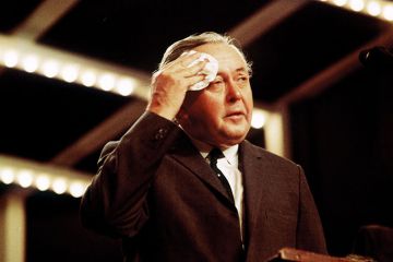 Party leader Harold Wilson (1916 - 1995) addresses the Labour Party Conference in Scarborough, 30th September 1963