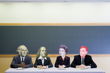 Illustration: four historical figures, including Queen Elizabeth II, Shakespeare and George Washington, sit at a desk